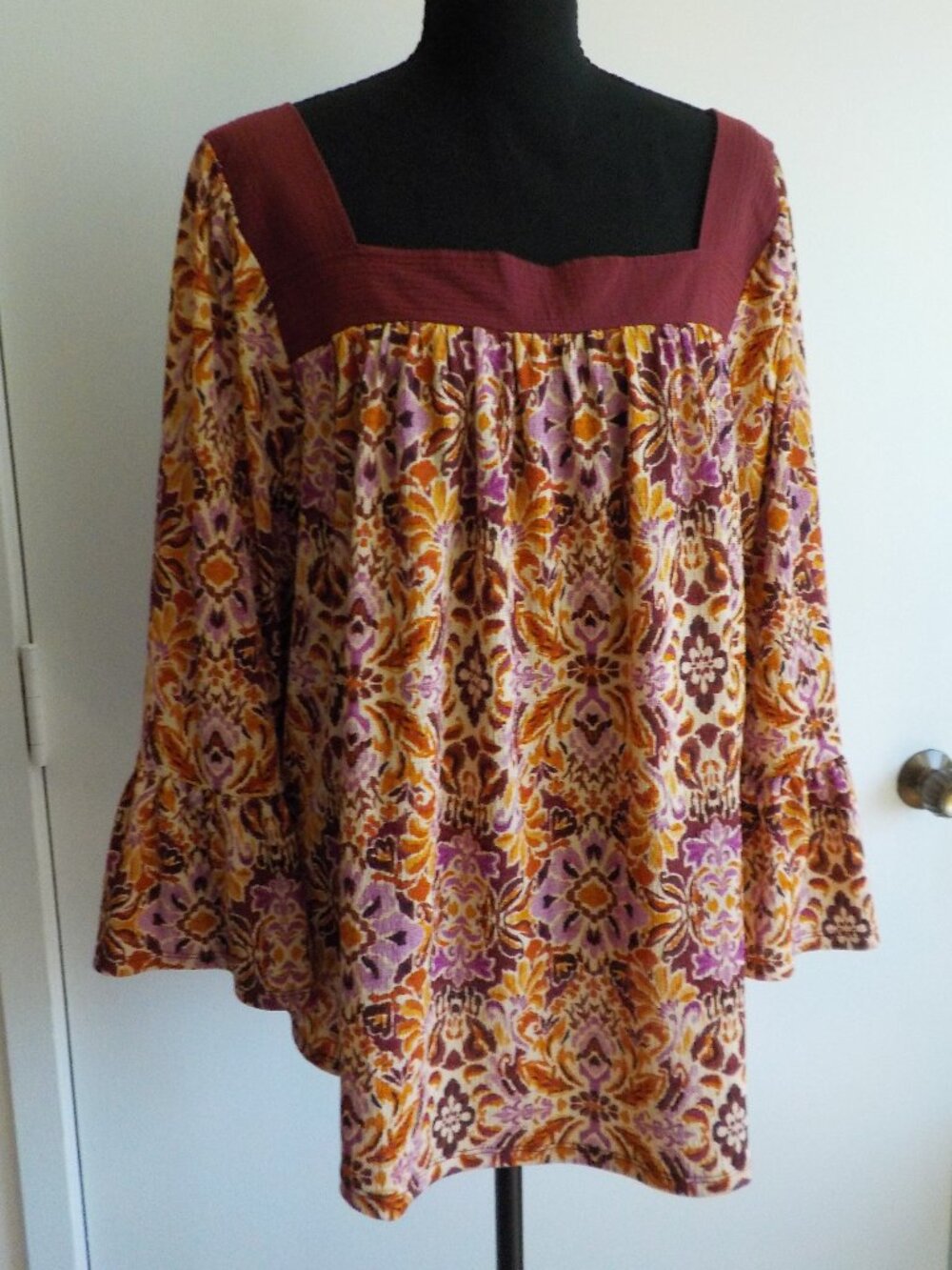 Cato Blouse - 18/20W - Purple Rust White Boho Square Neck Ruffle (2543)